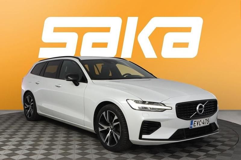 Käytetty Volvo V60 R-Design 340 HP (250 kW) 2021 Farmari