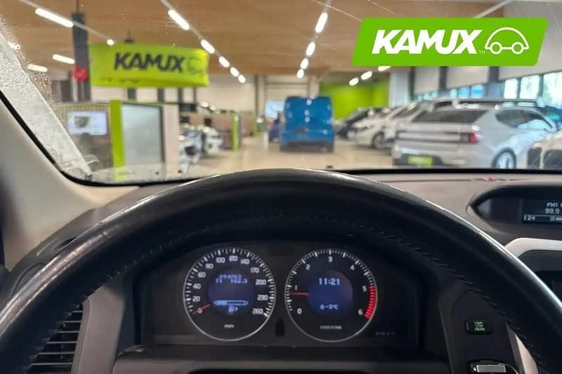 Käytetty Volvo XC60 Drive Kinetic 163 HP (119 kW) 2011 Sininen Katumaasturi