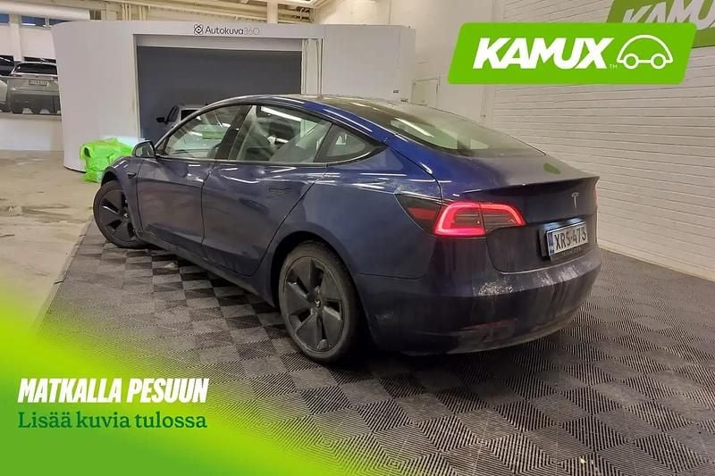 Käytetty Tesla Model 3 RWD 208 kW (283 HP) 2023 Sininen Sedan