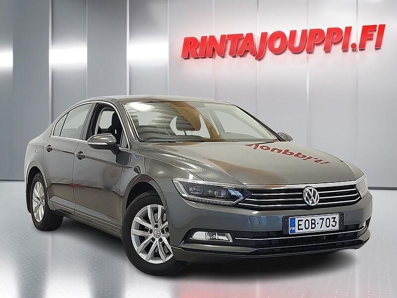 Käytetty VW Passat Comfortline 150 HP (110 kW) 2017 Harmaa Sedan