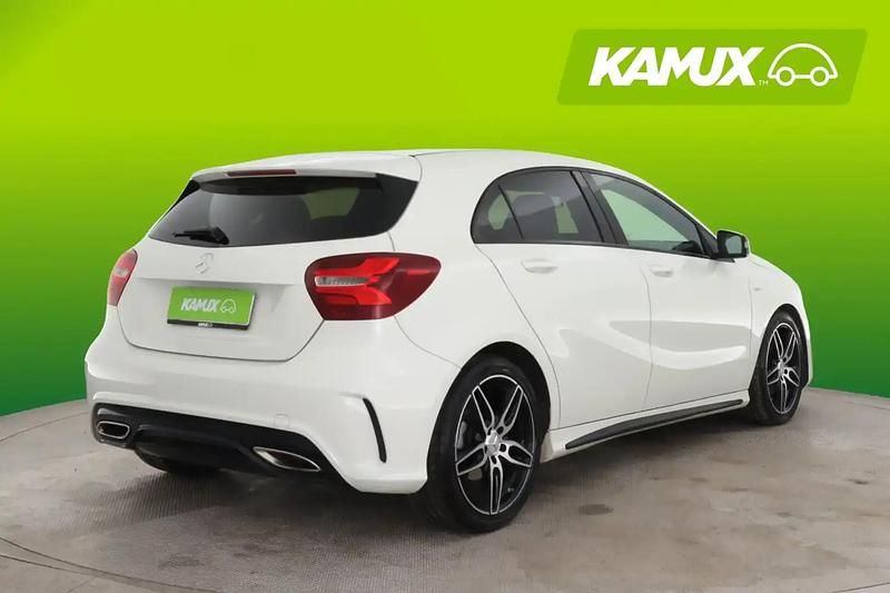 Käytetty Mercedes A180 AMG 122 HP (89 kW) 2017 Valkoinen Sedan