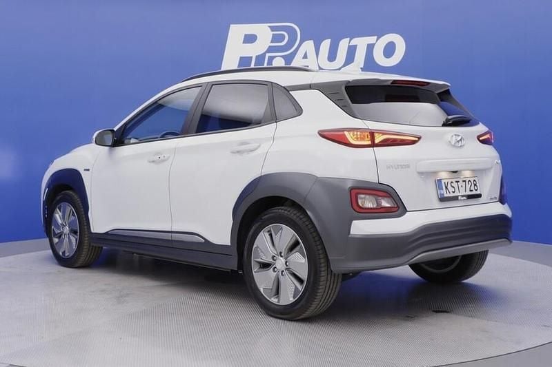 Käytetty Hyundai Kona Comfort 55 kW (75 HP) 2020 Katumaasturi