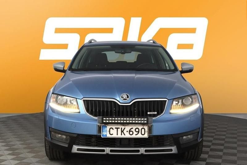 Käytetty Skoda Octavia 184 HP (135 kW) 2015 Viistoperä