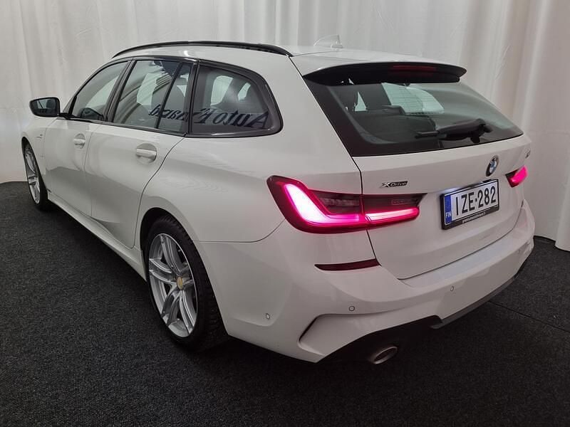 Käytetty BMW 330e M Sport 292 HP (214 kW) 2021 Farmari