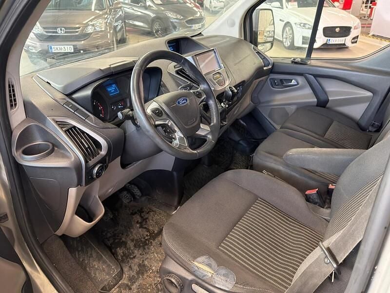 Käytetty Ford Tourneo Trend 125 HP (91 kW) 2013 Tila-auto