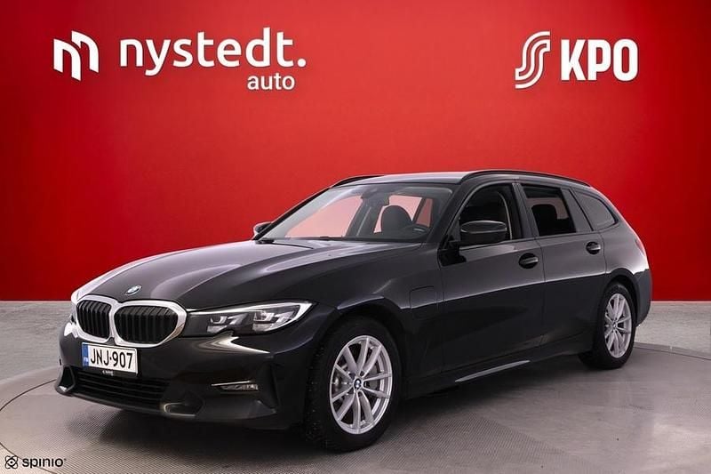 Käytetty BMW 330e Sport Line 292 HP (214 kW) 2021 Farmari