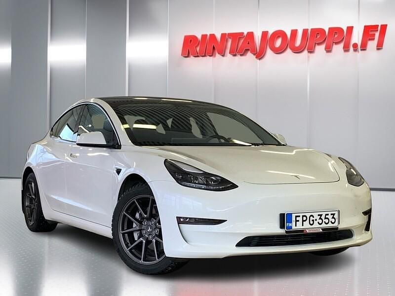 Käytetty 2022 Tesla Model 3 Sedan | 30 880 € (Perustarjous) - Kuva 1/3