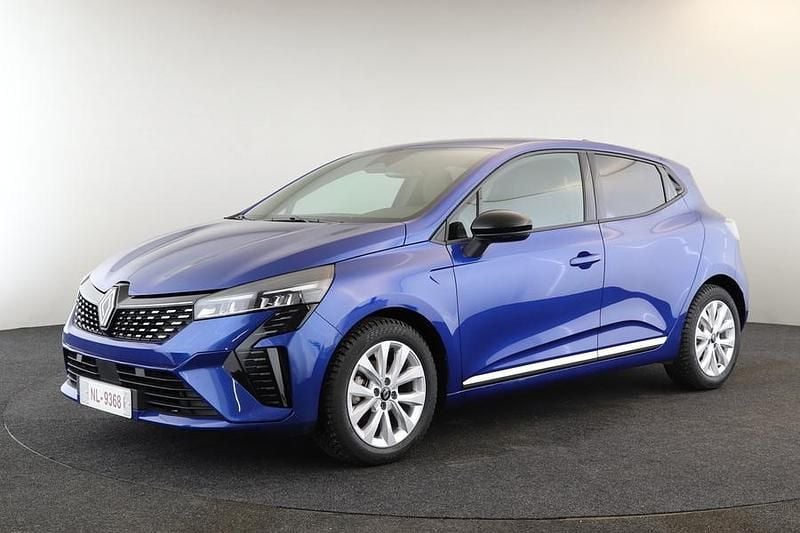 Käytetty Renault Clio V Techno 91 HP (66 kW) 2025 Viistoperä