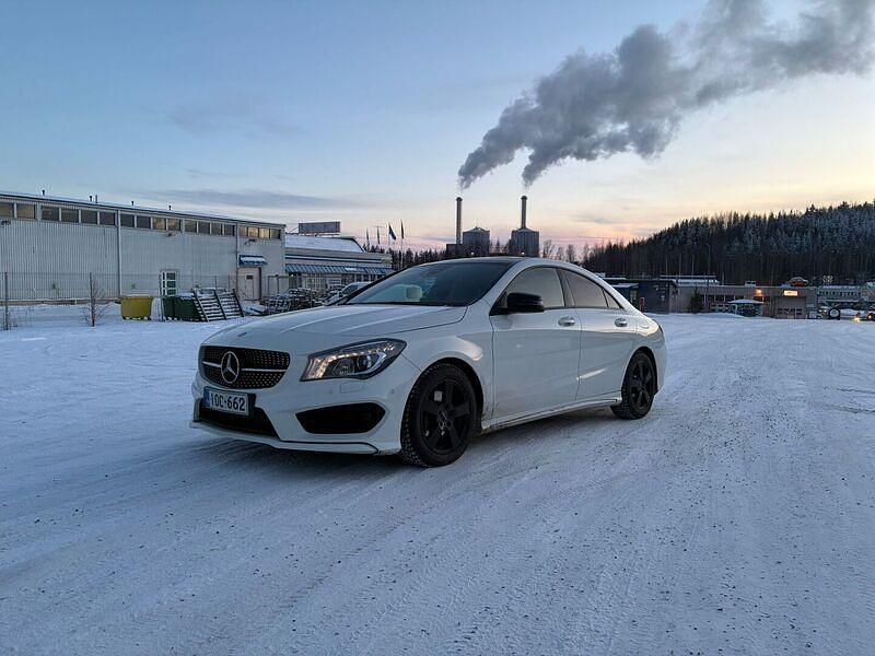 Käytetty Mercedes CLA200 Business 156 HP (114 kW) 2016 Coupe - kaksiovinen