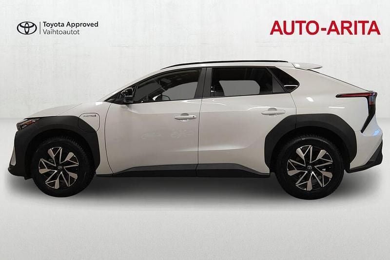 Käytetty Toyota bZ4X Premium 150 kW (204 HP) 2024 Valkoinen Katumaasturi