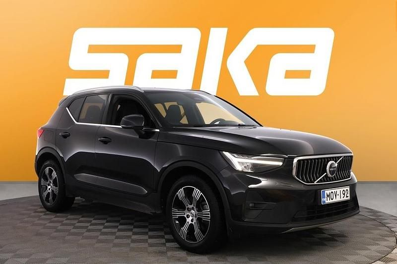 Käytetty Volvo XC40 Business Edition 197 HP (144 kW) 2023 Katumaasturi