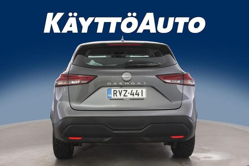Käytetty Nissan Qashqai Acenta 158 HP (116 kW) 2024 Harmaa Katumaasturi