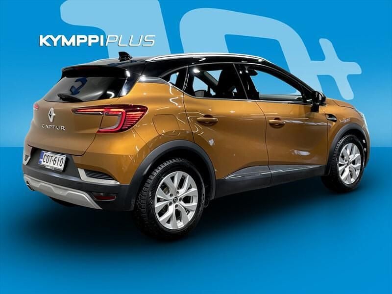 Käytetty Renault Captur Intens 154 HP (113 kW) 2020 Katumaasturi