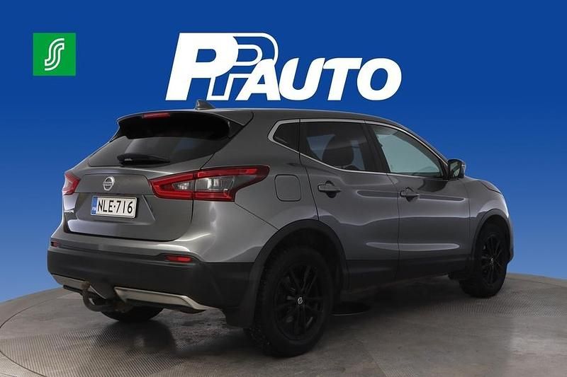 Käytetty Nissan Qashqai 360º 131 HP (96 kW) 2018 Harmaa Katumaasturi