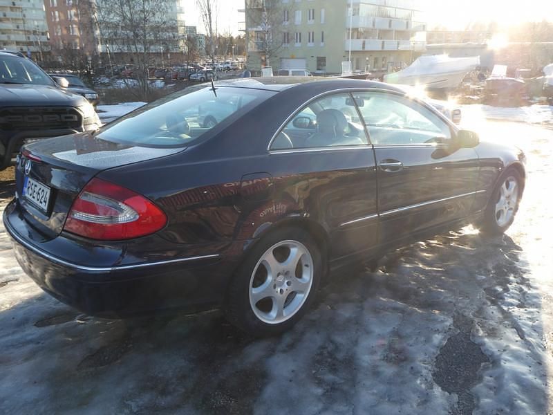 Käytetty Mercedes CLK320 218 HP (160 kW) 2002 Sininen Coupe - kaksiovinen