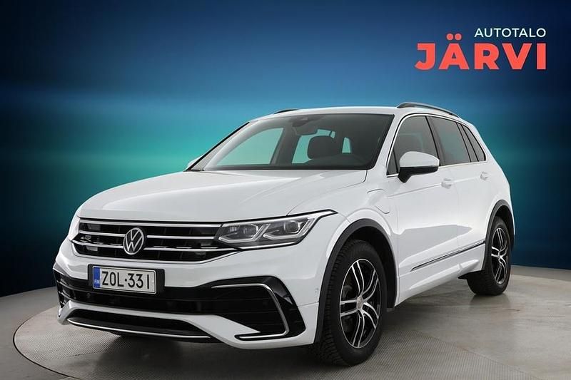 Valkoinen Käytetty 2022 VW Tiguan R-line Katumaasturi | 26 900 € (Perustarjous) - Kuva 1/3