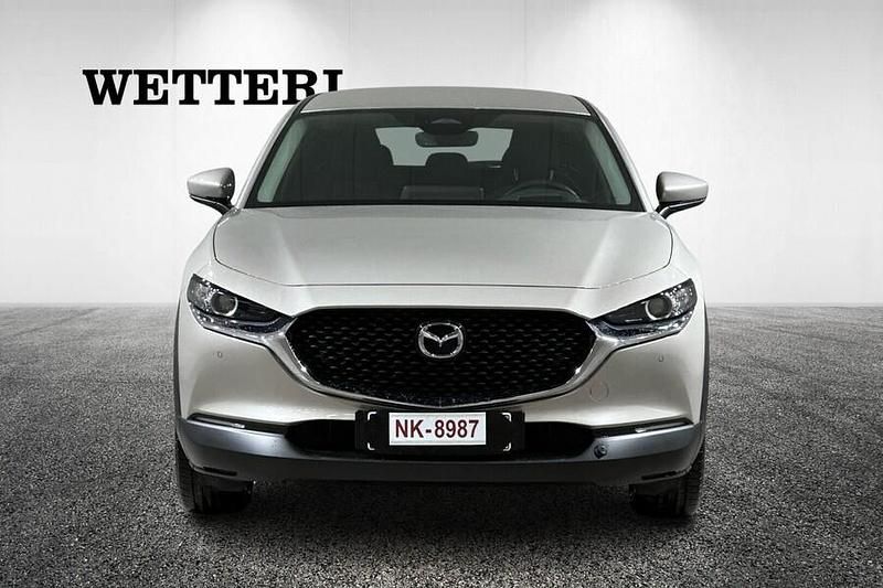 Käytetty Mazda CX-30 Center-Line 140 HP (102 kW) 2025 Katumaasturi