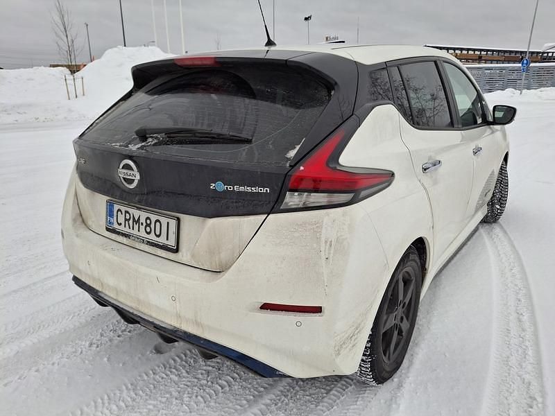 Käytetty Nissan Leaf Acenta 110 kW (150 HP) 2019 Valkoinen Viistoperä