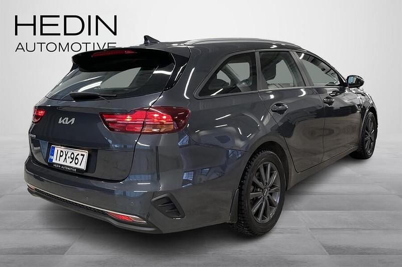 Käytetty Kia Ceed Sportswagon LX 120 HP (88 kW) 2022 Harmaa Farmari