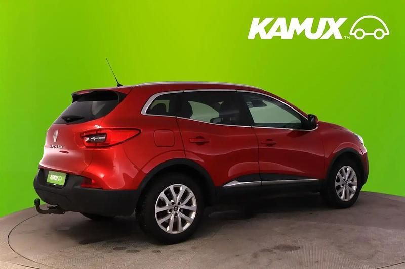 Käytetty Renault Kadjar Zen 131 HP (96 kW) 2017 Punainen Katumaasturi