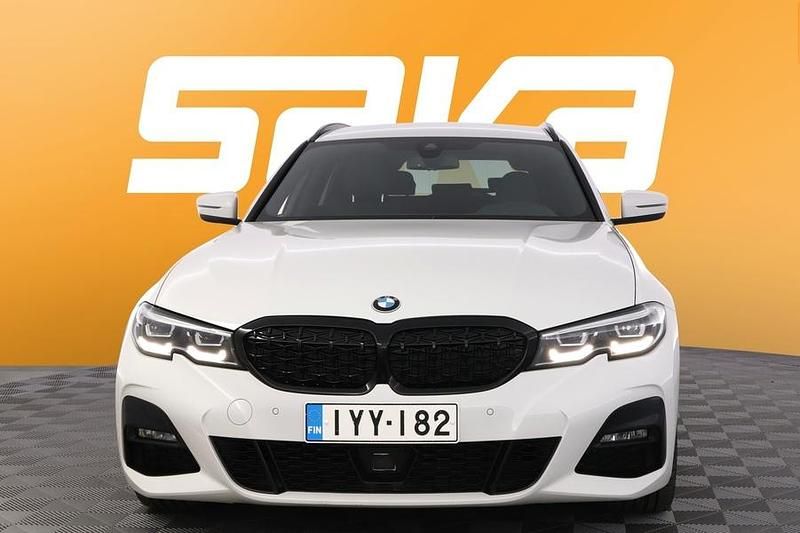 Käytetty BMW 330e Comfort Edition 292 HP (214 kW) 2021 Farmari