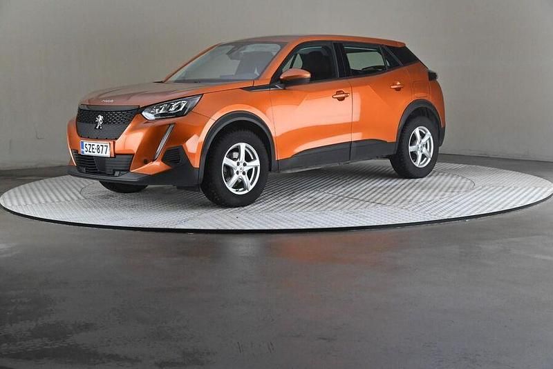 Käytetty Peugeot 2008 Active 131 HP (96 kW) 2021 Katumaasturi