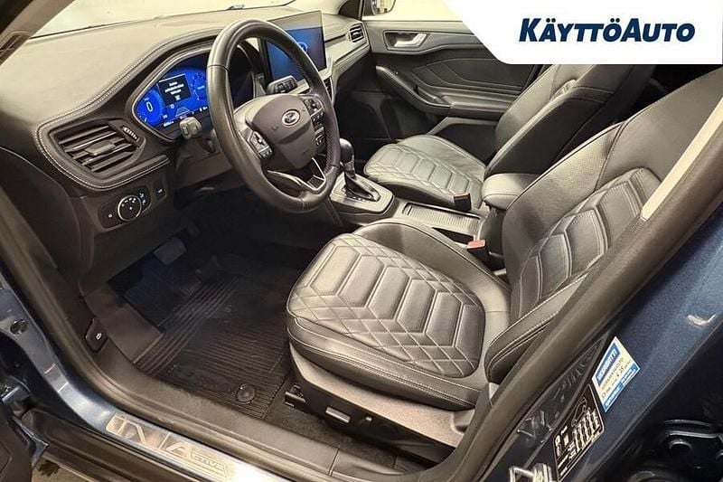 Käytetty Ford Focus Active 125 HP (91 kW) 2022 Sininen Farmari