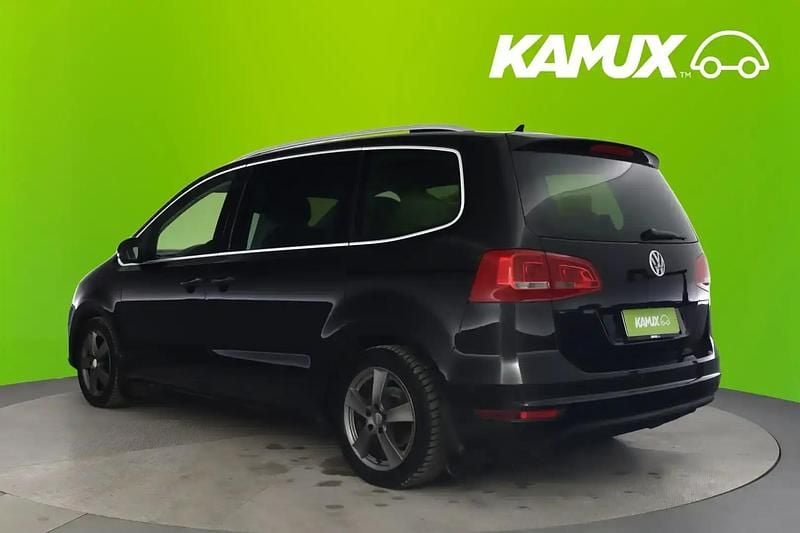 Käytetty VW Sharan Highline 177 HP (130 kW) 2014 Musta Tila-auto