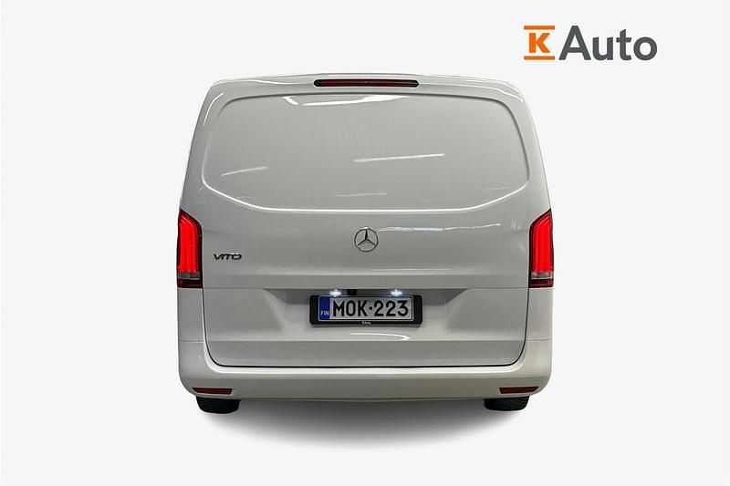 Käytetty Mercedes Vito 136 HP (100 kW) 2022 Valkoinen Van
