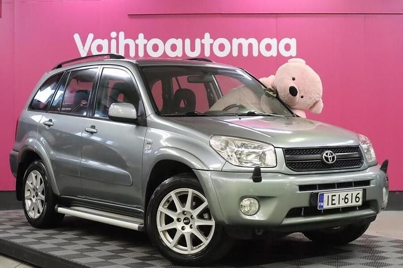 Käytetty 2005 Toyota RAV4 Luxury Farmari | 12 900 € - Kuva 1/3