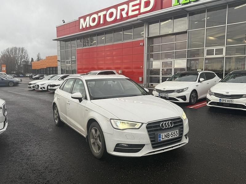 Käytetty 2016 Audi A3 Sportback Business Viistoperä | 10 990 € - Kuva 1/4
