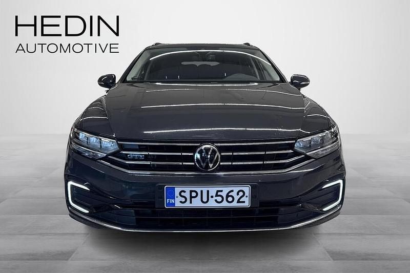 Käytetty VW Passat GTE 218 HP (160 kW) 2021 Harmaa Farmari
