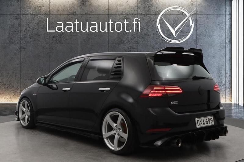 Käytetty VW Golf VII GTI 230 HP (169 kW) 2018 Viistoperä