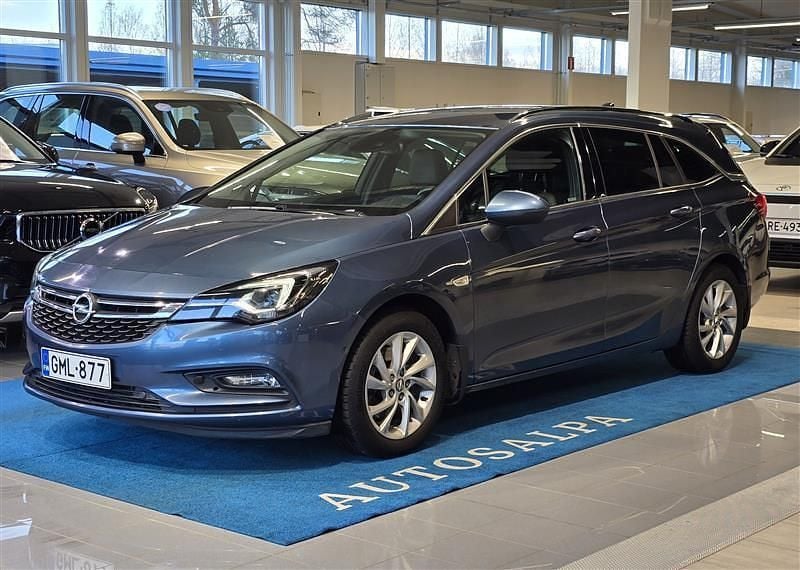 Sininen Käytetty 2017 Opel Astra Innovation Farmari | 9 900 € (Perustarjous) - Kuva 1/4