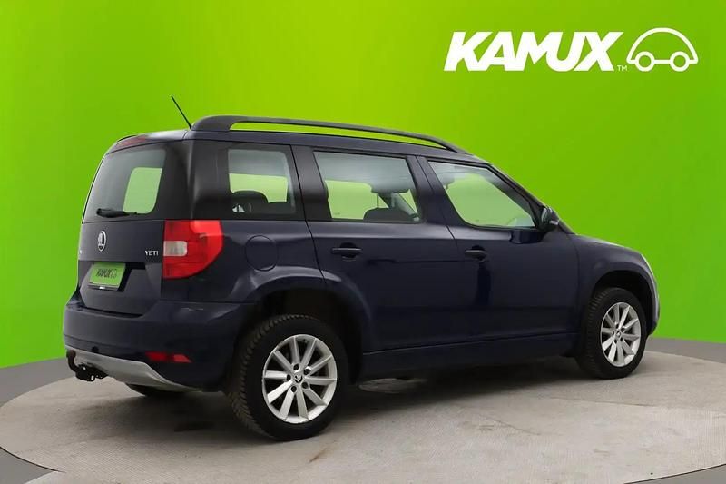 Käytetty Skoda Yeti Active 105 HP (77 kW) 2015 Sininen Katumaasturi