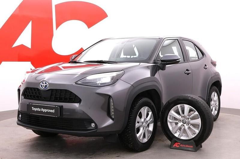 Käytetty Toyota Yaris Cross Active 116 HP (85 kW) 2024 1g3 Katumaasturi