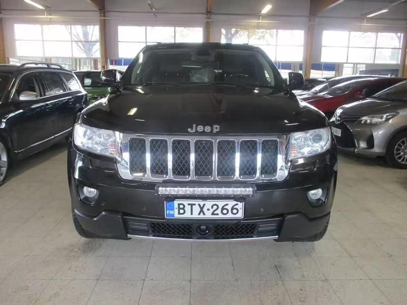 Käytetty Jeep Grand Cherokee Overland 241 HP (177 kW) 2012 Musta Katumaasturi