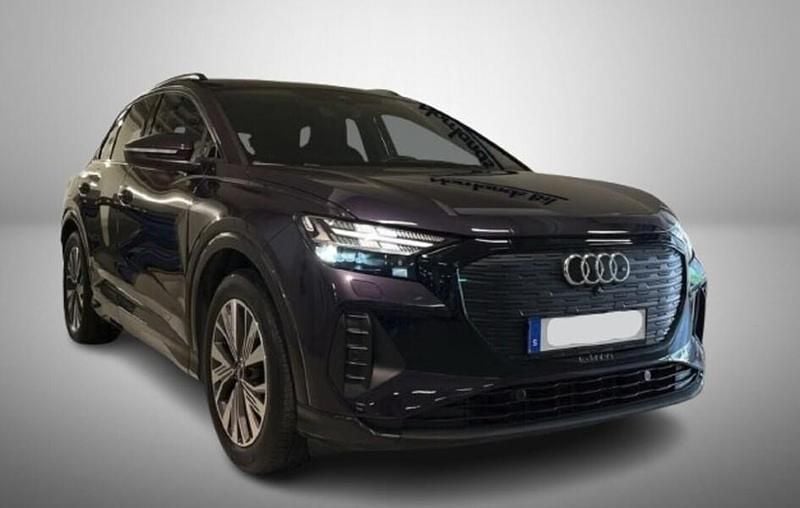 Käytetty Audi Q4 e-tron Sport 219 kW (299 HP) 2022 Violetti Katumaasturi