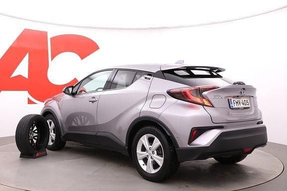 Käytetty Toyota C-HR Premium 122 HP (89 kW) 2017 Hopea Katumaasturi