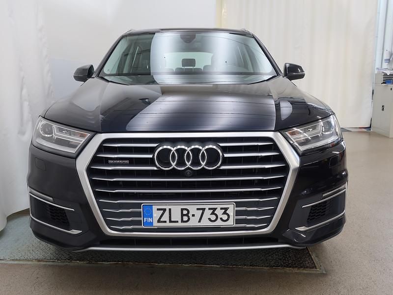 Käytetty Audi Q7 Business 258 HP (189 kW) 2016 Sininen Katumaasturi
