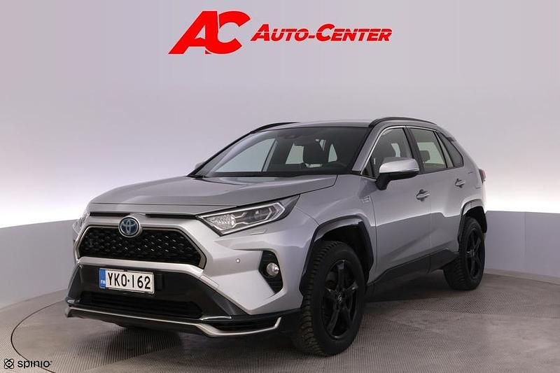 Käytetty Toyota RAV4 Hybrid Active 306 HP (225 kW) 2020 Katumaasturi
