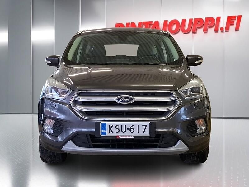 Käytetty Ford Kuga Titanium 150 HP (110 kW) 2018 Harmaa Katumaasturi