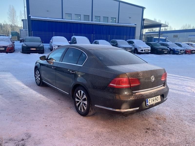 Käytetty VW Passat Highline 160 HP (117 kW) 2012 Sedan