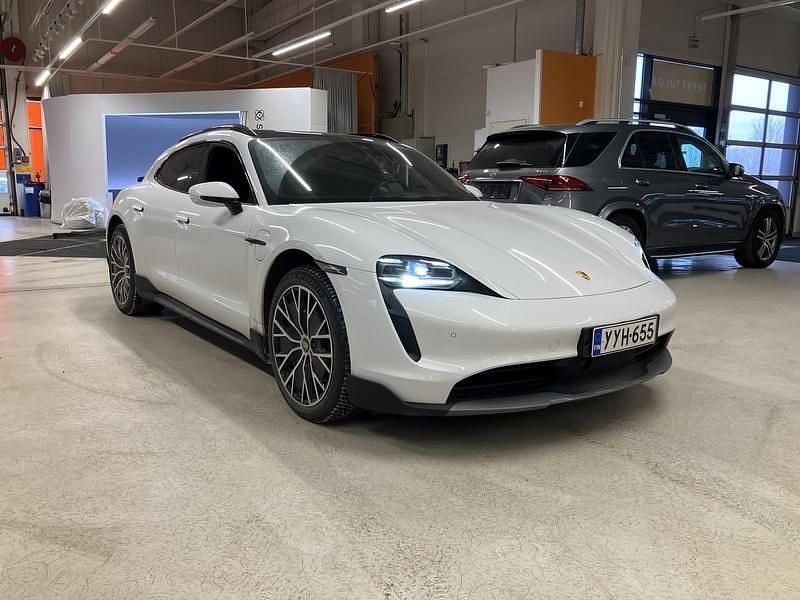 Käytetty 2022 Porsche Taycan Cross Turismo Farmari | 69 900 € (Hyvä tarjous) - Kuva 1/4