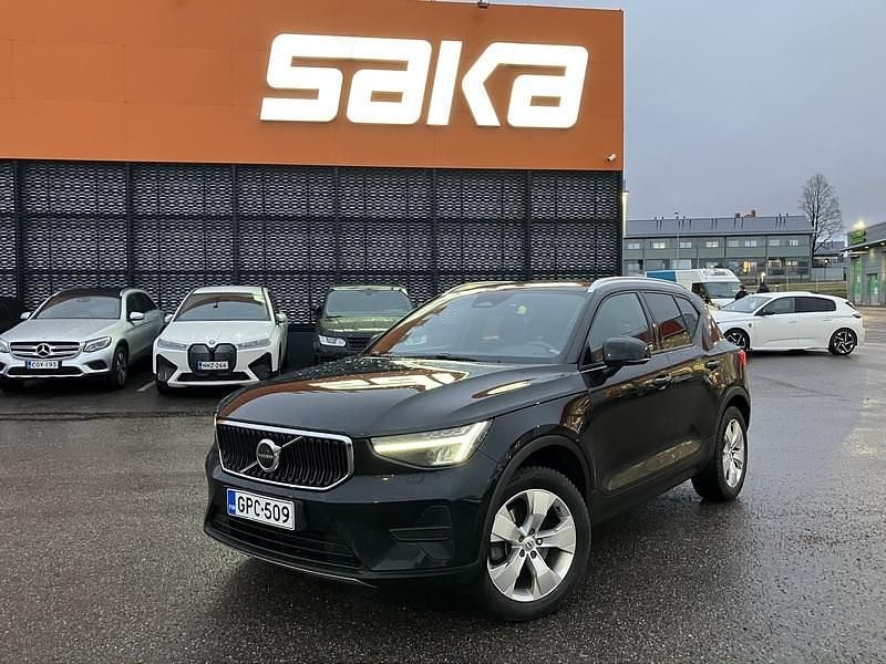 Käytetty 2022 Volvo XC40 Business Edition Katumaasturi | 34 990 € (Perustarjous) - Kuva 1/4