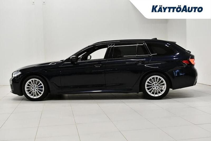 Käytetty BMW 530 Comfort Edition 265 HP (194 kW) 2020 Musta Farmari