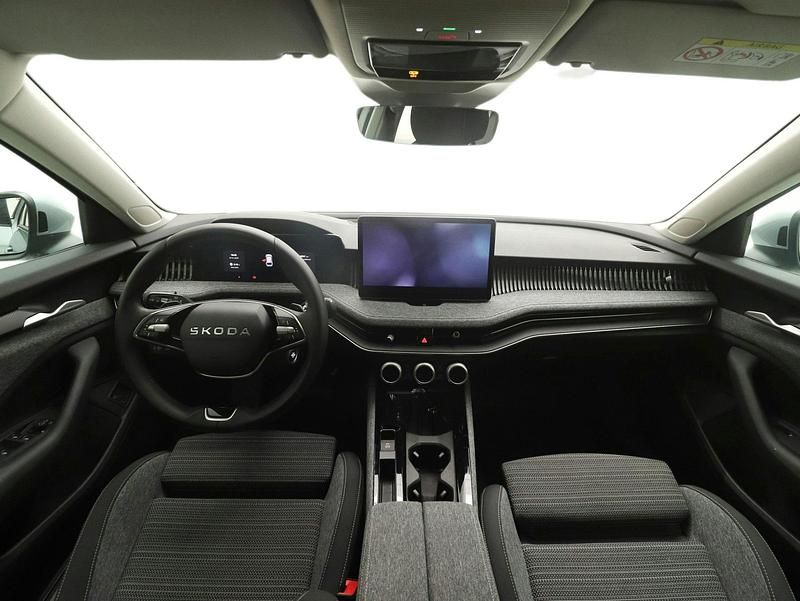 Käytetty Skoda Superb Selection 201 HP (147 kW) 2025 Hopea Farmari