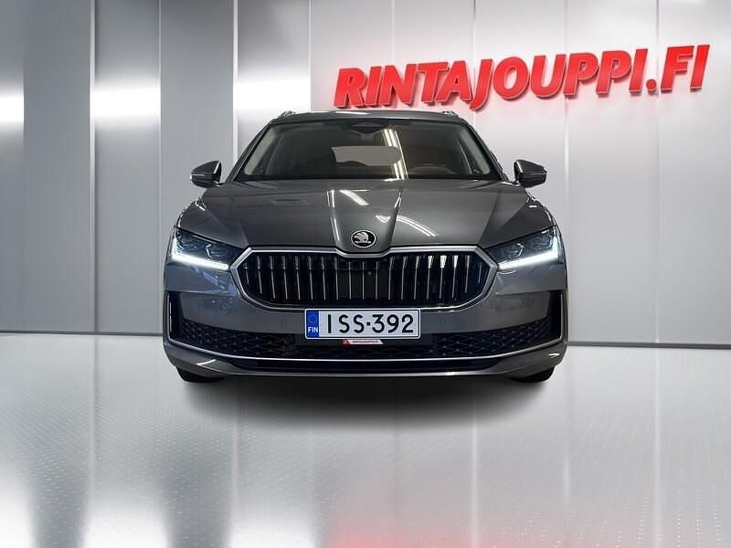 Käytetty Skoda Superb LAURIN & KLEMENT 204 HP (150 kW) 2024 Farmari