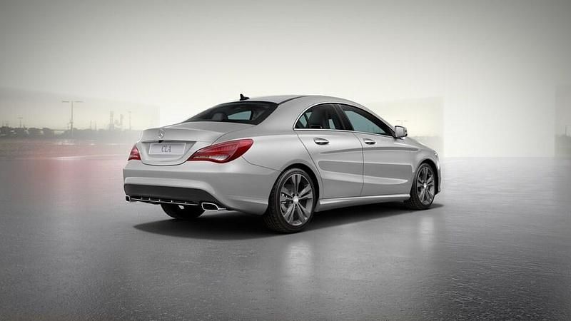 Käytetty Mercedes CLA180 Edition 122 HP (89 kW) 2016 Sedan