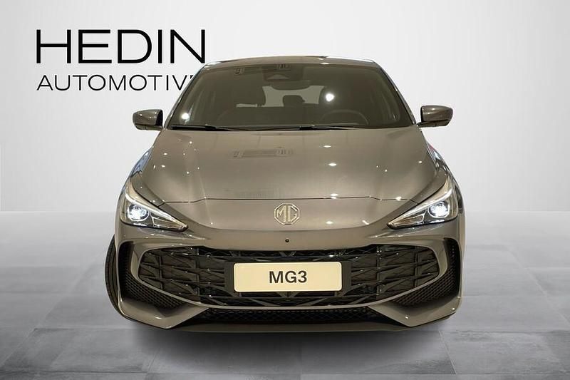 Uusi MG MG3 Luxury 194 HP (142 kW) 2025 Viistoperä